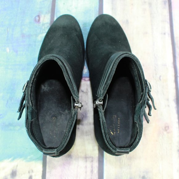 Clarks Black Shine Suede Strappy Side Zipper Ankle Heeled Booties 9.5 M - Picture 6 of 9